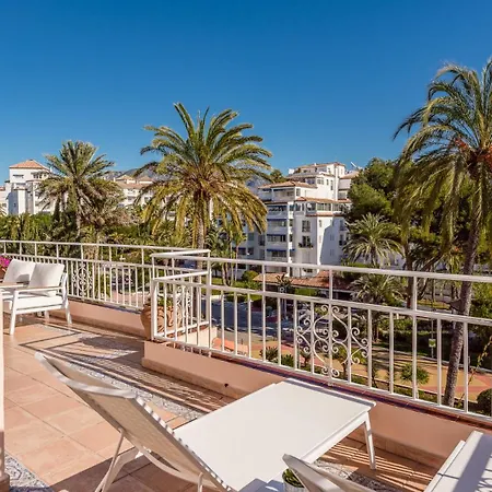 公寓 Atico En Puerto Banus Frente Al Mar 马尔韦利亚