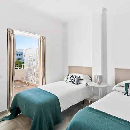 Atico En Puerto Banus Frente Al Mar Marbella