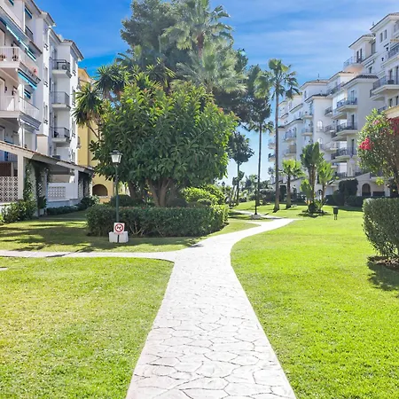 Atico En Puerto Banus Frente Al Mar * Марбелья
