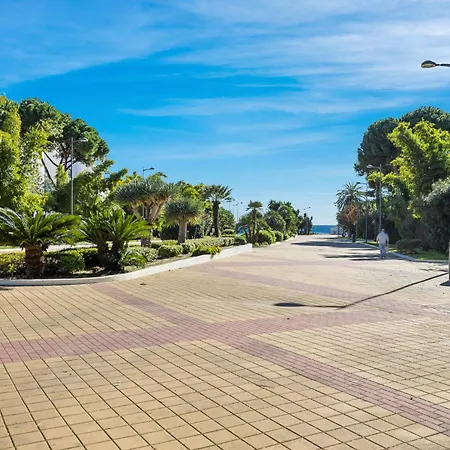 Atico En Puerto Banus Frente Al Mar Марбелья