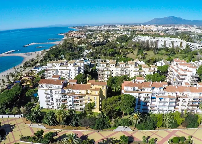 아파트 Atico En Puerto Banus Frente Al Mar 마르베야