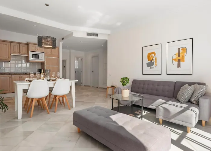 Atico En Puerto Banus Frente Al Mar