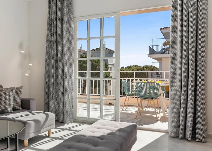 Atico En Puerto Banus Frente Al Mar *